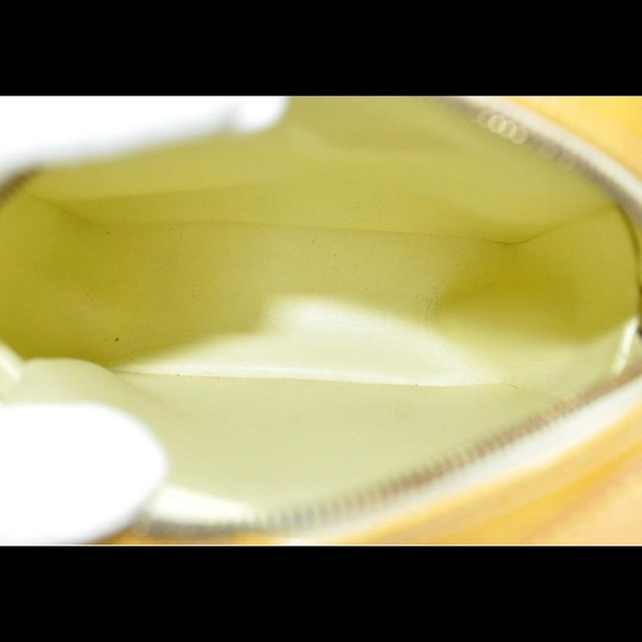 Authentic Louis Vuitton Monogram Vernis Wooster - Picture 6 of 9